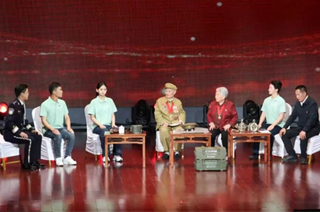 “中国梦老兵情”文艺演出走进宜川社区 传承老兵精神 献礼五一佳节