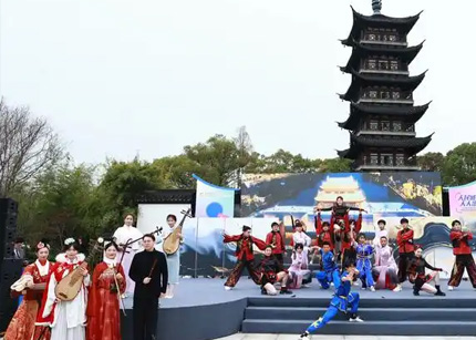 上海市民文化节:著名歌唱家把音乐公开课开进嘉定社区