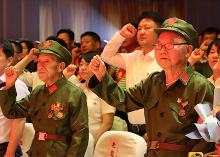 《致敬老兵》诗歌集编委会面向全国征集《致敬老兵》诗歌作品