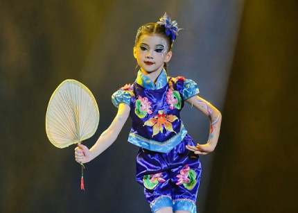 商丘5岁女孩戏曲演唱才艺超常 将登央视大舞台