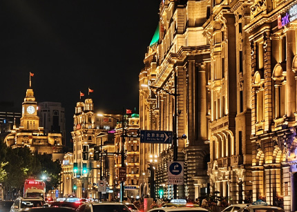 上海市安庆商会常务副会长史一松为在沪乡亲雪中送炭